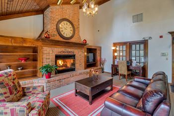 Community Room at Hunt Club Apartments, Integrity Realty, Copley, OH